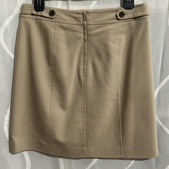 Ann Taylor, Tan Mini Skirt, Size 6 - Picture 2 of 4